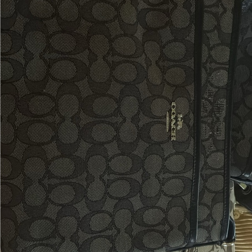 Coach Men's Black and Gray Signature Messenger Bag